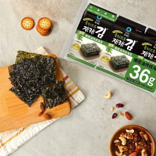 Hfb202824bb8743c0aa9224eae76a1104U.jpg Lightly Salted Seaweed Snack 6g